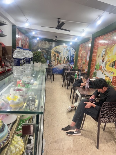 shree laxmi narayan cake and pizza house