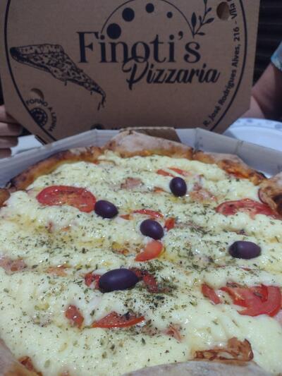 Finotis Pizzaria