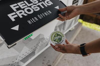 Fels + Frostig Eisautomat
