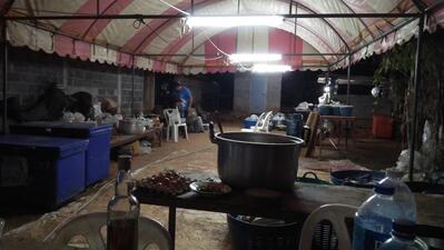ร้าน บ้าน ฅนหลังเขา หมูกะทะ
