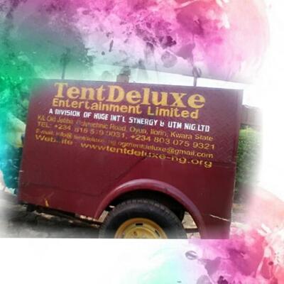 DELUXE LOUNGE