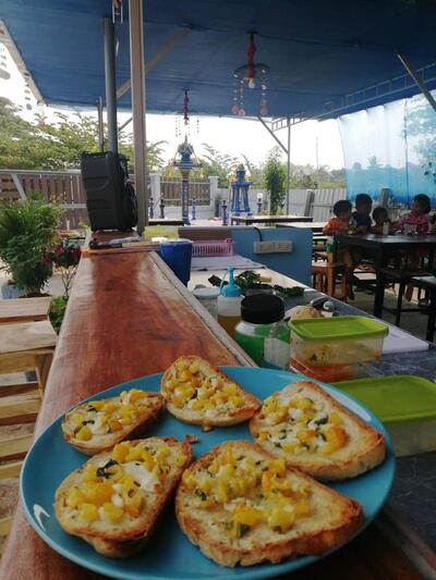 Pizzacasamia พิซซ่าอิตาลีเตาฟืนริมคลองบ้านสวน พิซซ่าอิตาลีสุโขทัย