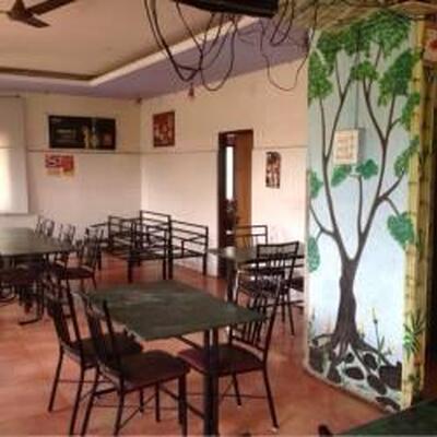 Hotel Anand Bhavan Bar Restaurant & Lodging