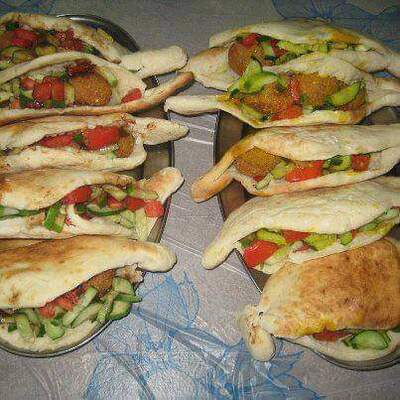 مطعم مسلم للأكلات السريعه