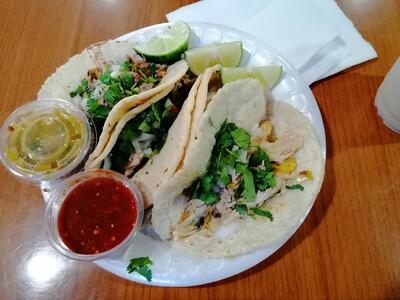 El Nopalito