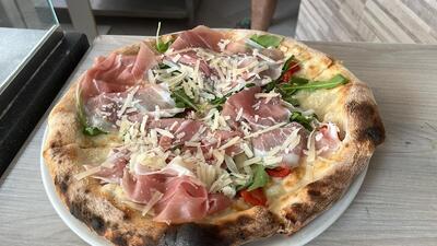 Pizzeria "La Gigante"