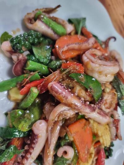 ร้านก๋วยเตี๋ยว เจ๊เล็ก