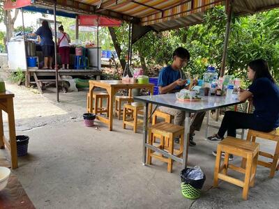 ปัง ปัง ข้าวมันไก่ ก๋วยเตี๋ยวไก่ รสเด็ด