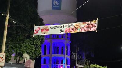 Espetinho e porções da Poli