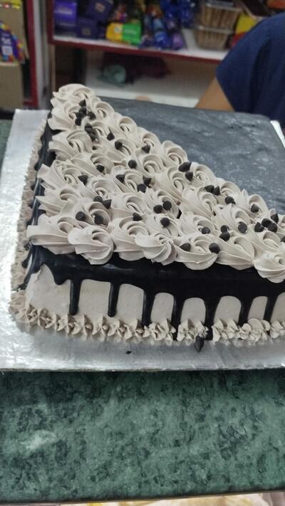 New Little Hearts Cake & Gift Shop