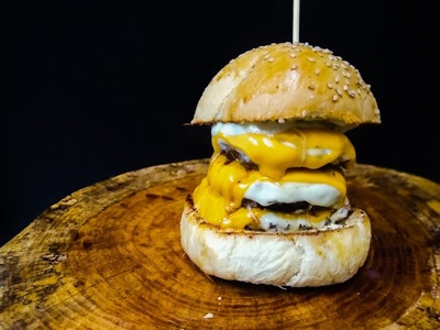 Santo Burger & Grill