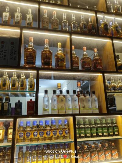 HOTEL MUKESH BEER BAR AND PARMIT ROOM