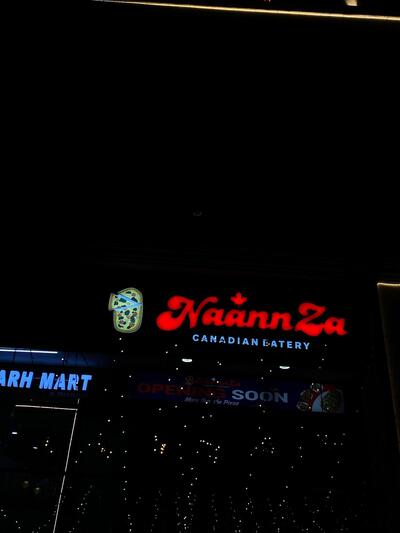 Naann Za Canadian Eatry