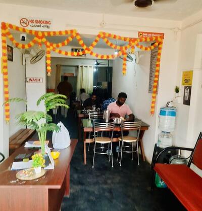 Hotel Sree Varadas Thirupathi Bhavan (Pure Vegetarian)