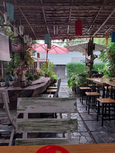 ร้านอาหารตามสั่งในซอยบ้านเขิน