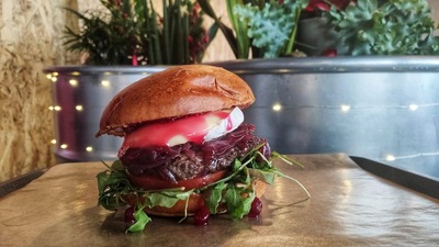 Pychata (dawniej Burger Chata)