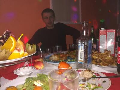 Alligator, Kafe-Bar