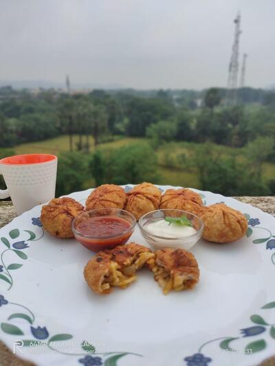 Munch Box Yummy Momos