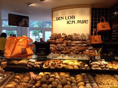 Bäckerei & Konditorei Peter Lob Backshop im REWE-Markt Tönnies in Odenthal