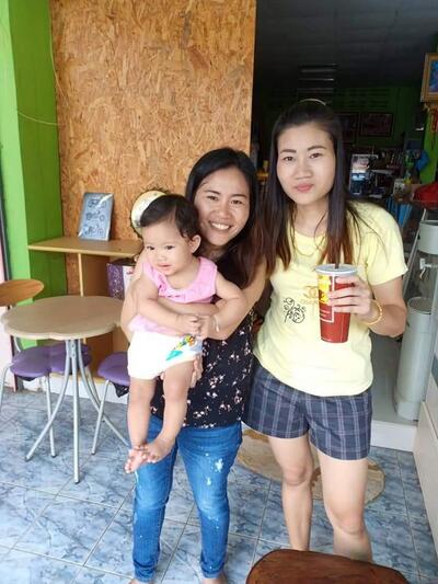 ร้านกาแฟสดกรุ่นกลิ่น
