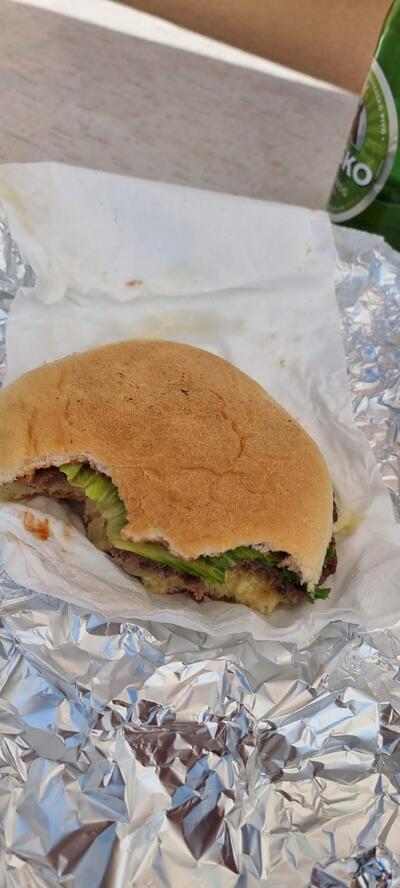 Okrepčevalnica Burgerland Mirjana Utroša s.p.