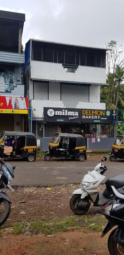 Delmon bakery, milma parlour