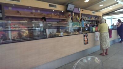 Bar 66