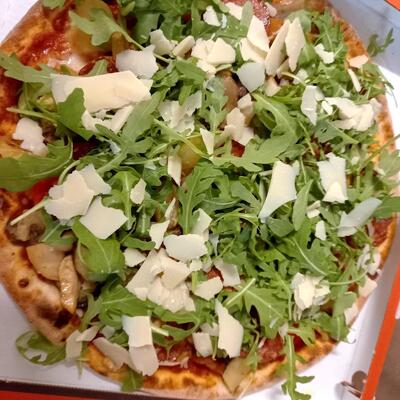 Pizza E Pizza Di Claudio