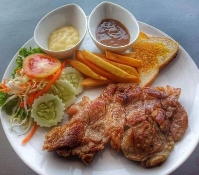 สเต็กบ้านชนา