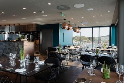 ROAST Restaurant & Bar