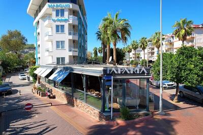 Taparia Bistro & Cafe & Pattisserie