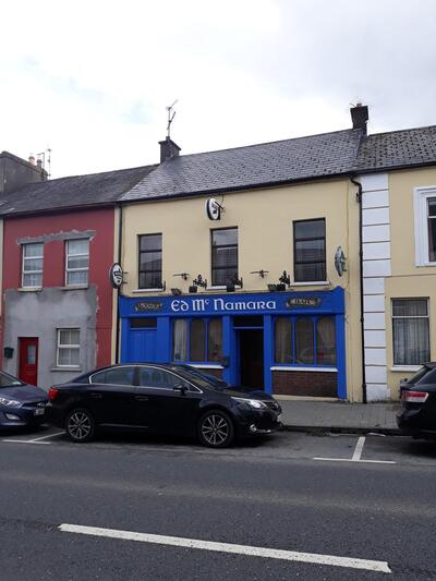 McNamaras Bar