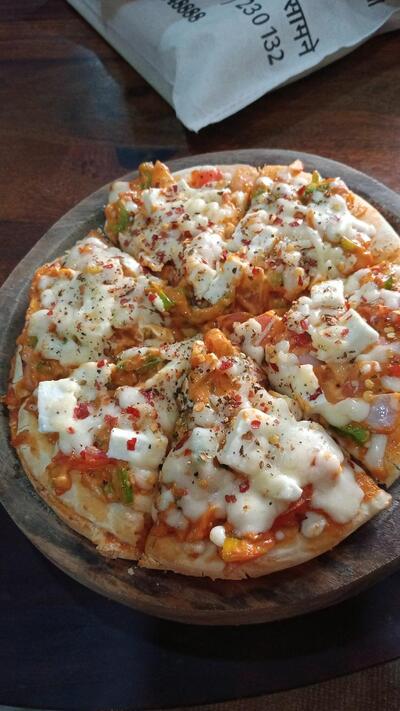 K T Sky Pizza & Restaurant