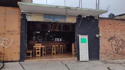 TÜX