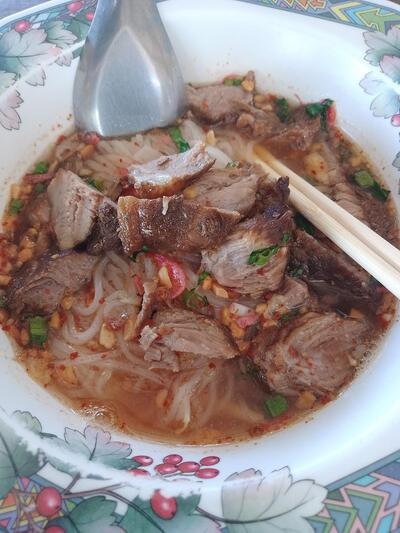 ร้านก๋วยเตี๋ยวช่อมะปราง
