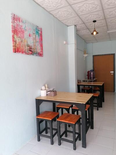ร้านวิ​นเซนต์​ก๋วยเตี๋ยวเนื้อลูกชิ้นแชมป์​, ก๋วยเตี๋ยว​หมู, กะเพราเนื้อ, หมู, ข้าวผัด, ลาบเป็ด