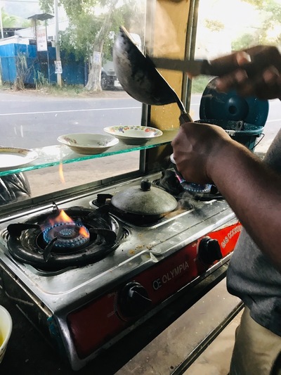 Chathuge Appa Kade (චතුගේ ආප්ප කඩේ)