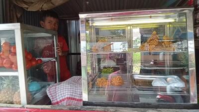 Mie Ayam Tunggalrasa,ayam geprek cak rokhis
