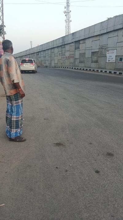 ಹೋಟೆಲ್ ಫ್ರೆಂಡ್ಸ್ ಅಡ್ಡ