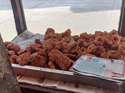 Muthumari Vadai Kadai
