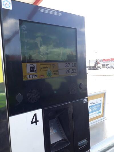 Intermarché station-service Creney Près Troyes