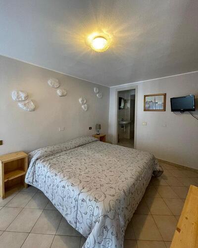 Caffè "Michelina" nel CENTRO STORICO di Castiglione d'Intelvi - Bar vicino al LAGO di COMO e di Lugano