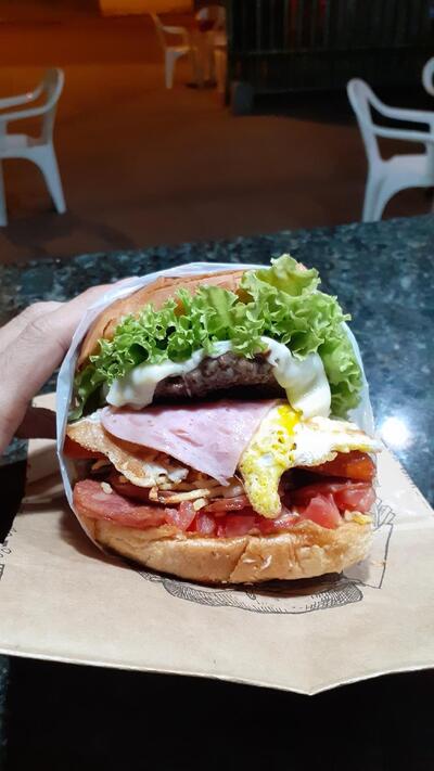 Mega Top Burger