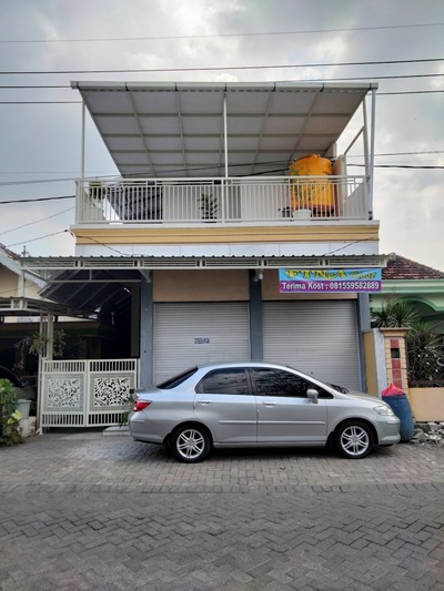 WARUNG MAK LIK
