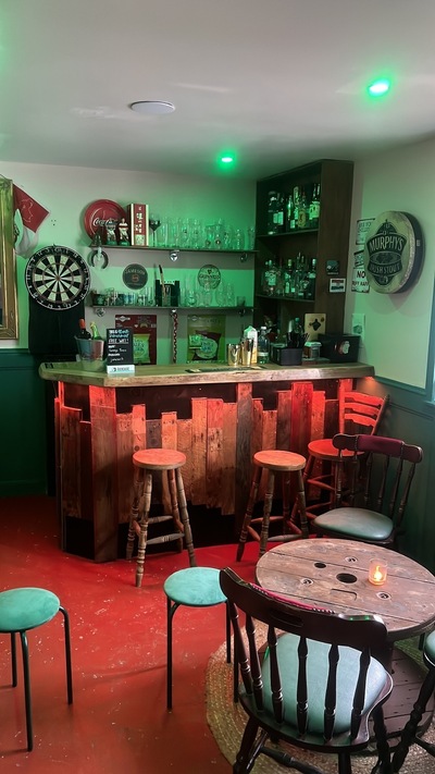 Tommys Tavern