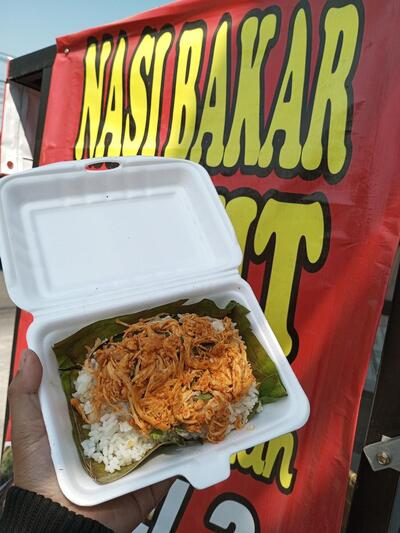 Nasi bakar rawit