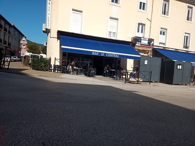 Bar le central