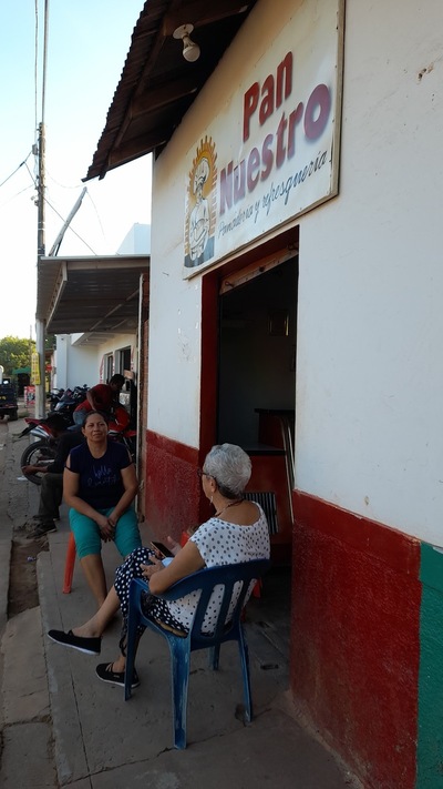 Pan nuestro: Panadería y refresquería