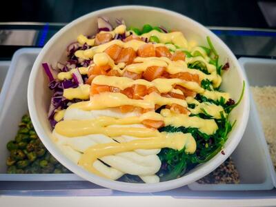 Amo Pokeria and Sushi Desio