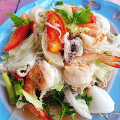 เจ๊กวางสถานีแซ่บ